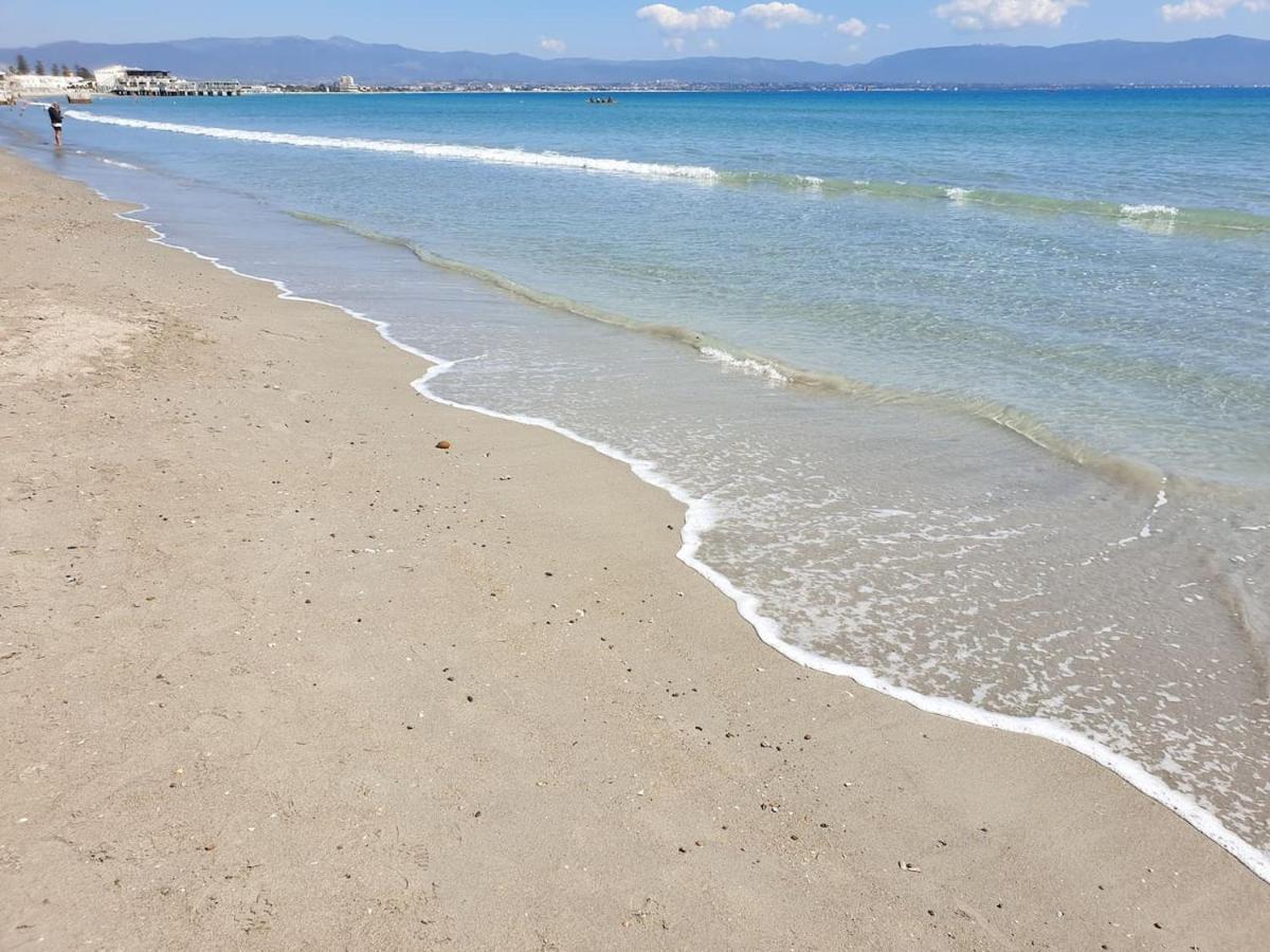 Calixa Appartement Cagliari Buitenkant foto